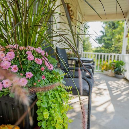 Bed and Breakfast Old Town Country Landing Ниагара-он-те-Лейк Экстерьер фото